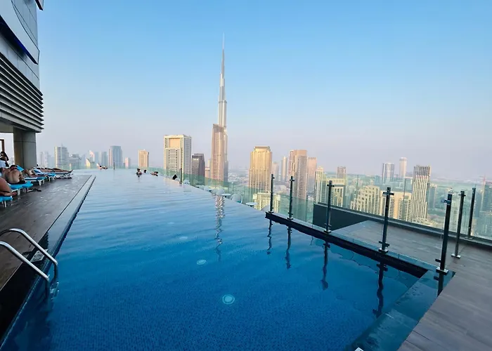 Unique 2Br With Infinity Pool View On Burj Khalifa