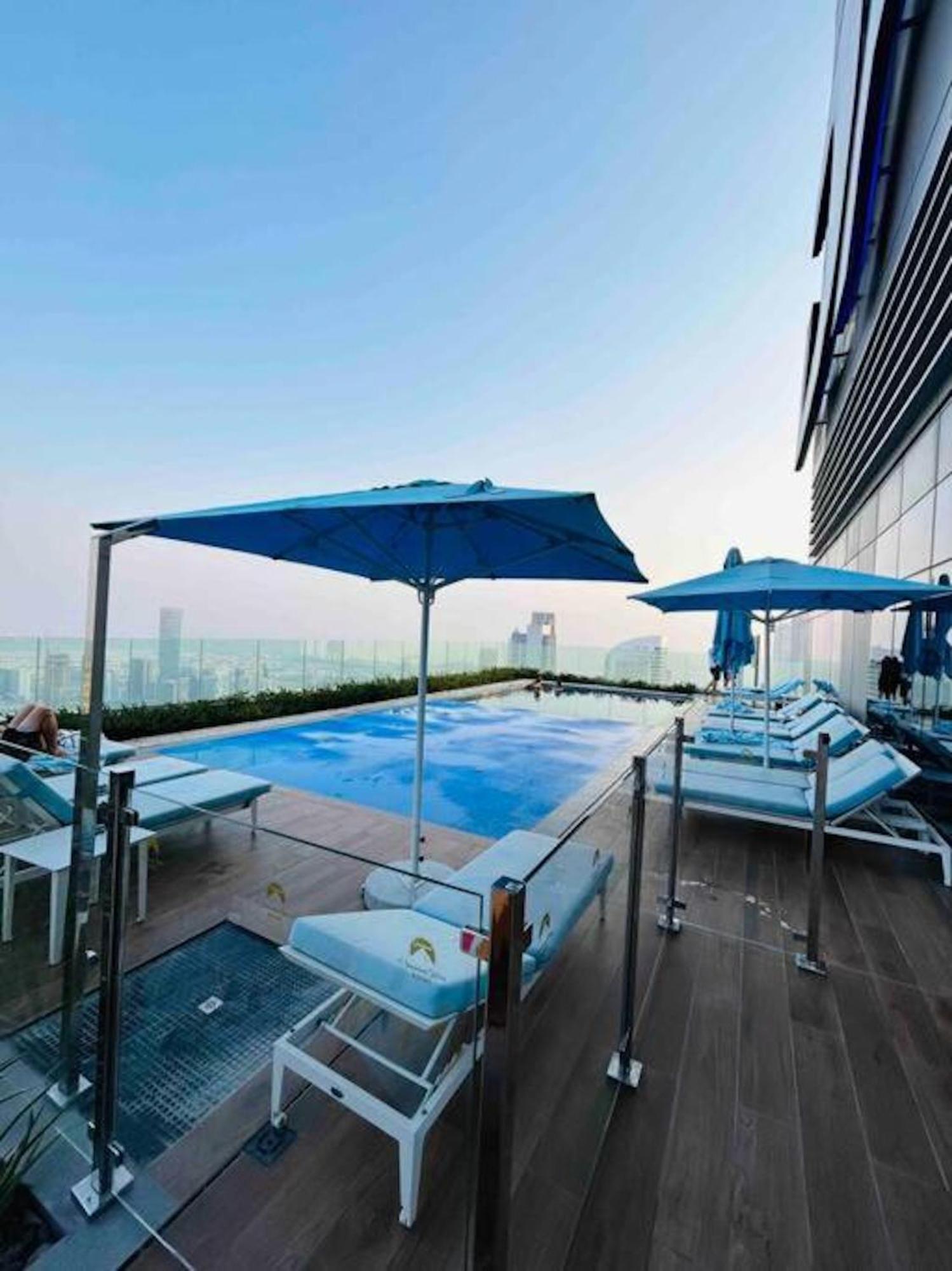 Apartment Unique 2br With Infinity Pool View On Burj Khalifa
